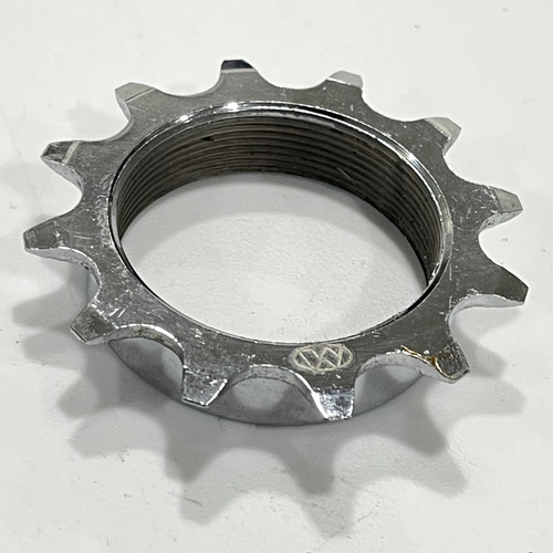 Nos monty screw sprocket - on,